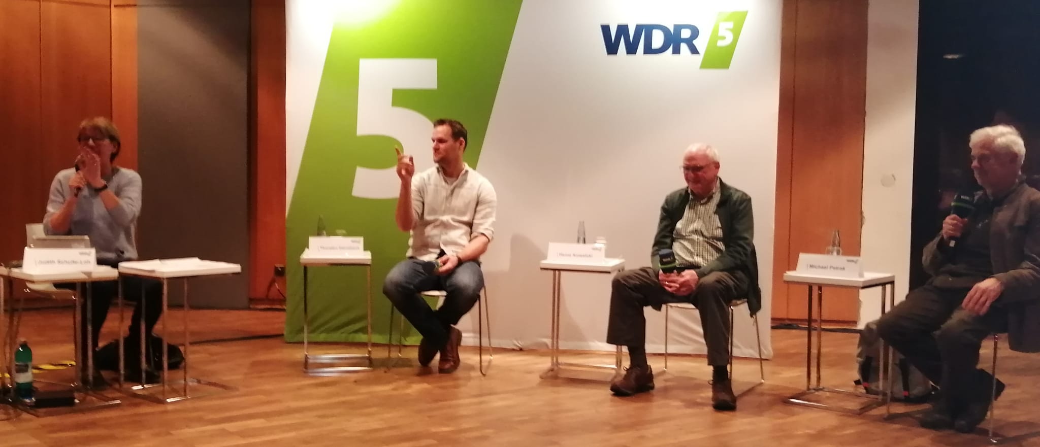 Bild zu: WDR5-Stadtgespräch am 14.12. um 20.05 Uhr: Wieviel Rehwild verträgt der Wald?